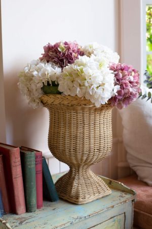 MEDIUM FITRIT RATTAN URN