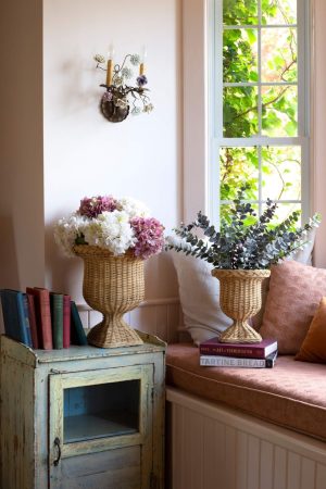 MEDIUM FITRIT RATTAN URN