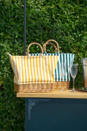 RECTANGULAR WILLOW BASE INSULATED PICNIC BAG YELLOW