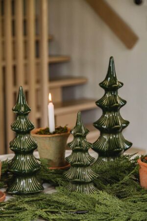 CERAMIC CHRISTMAS TREE MEDIUM