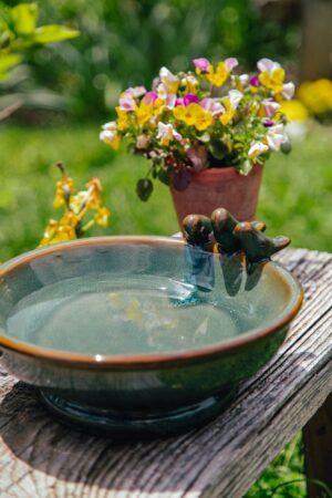 GREEN FLOWER CERAMIC BIRDBATH