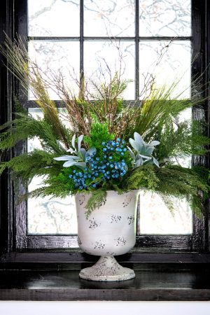 LARGE METAL VASE ANTIQUE WHITE